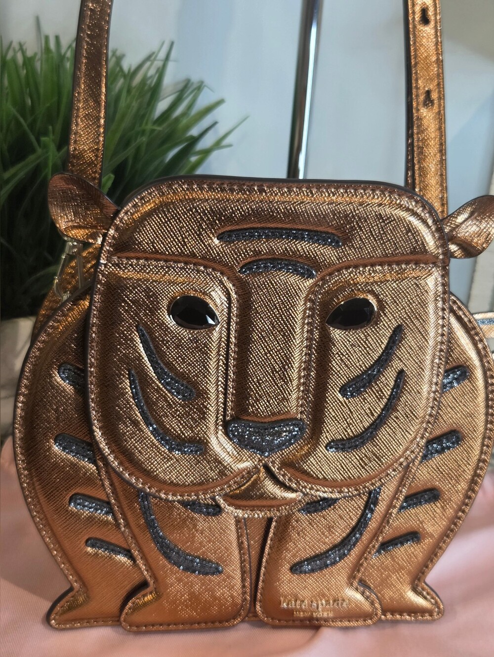 Kate Spade RARE Goldie 3D Tiger Crossbody Bag - LIKE NEW - Picture 4 of 16